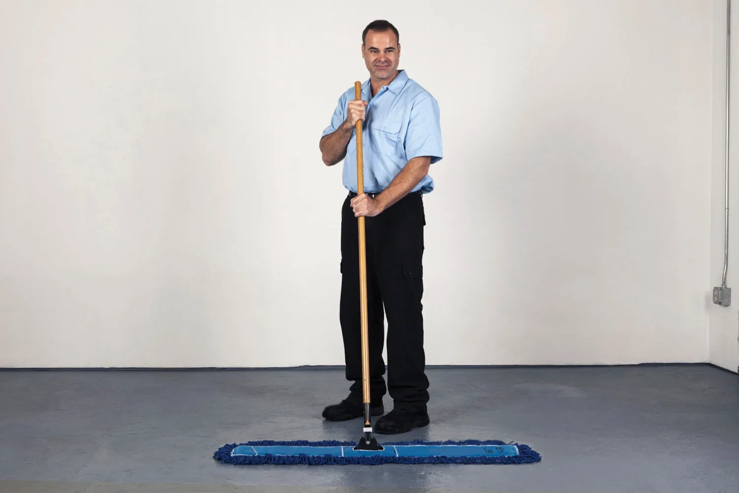 60" Yuma Microfiber Dust Mop