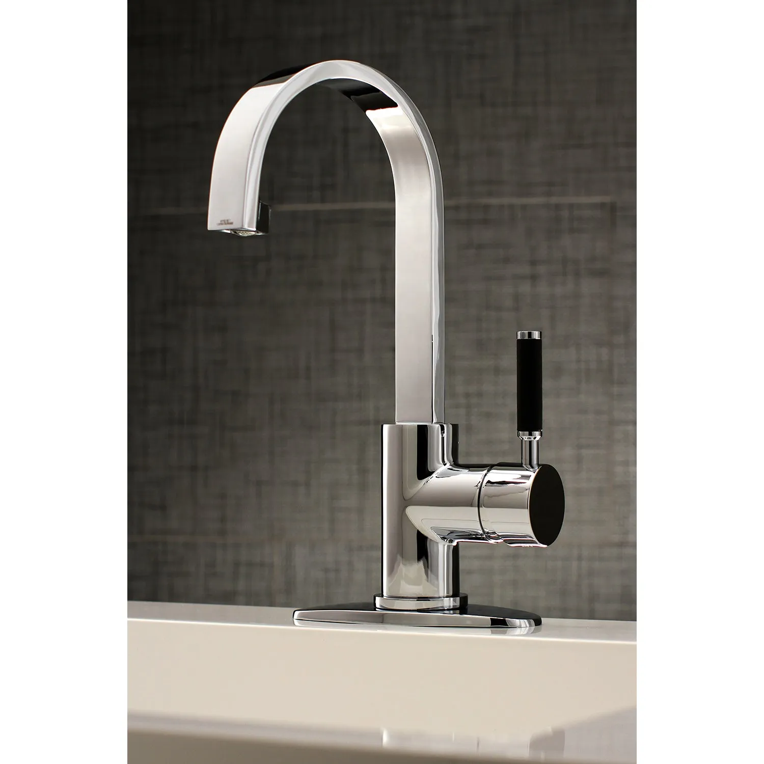 Fauceture LS8218DKL Kaiser Single-Handle Bathroom Faucet Drain