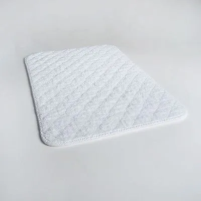 Indulgence White Quilted Tub Mat by Scandia Home