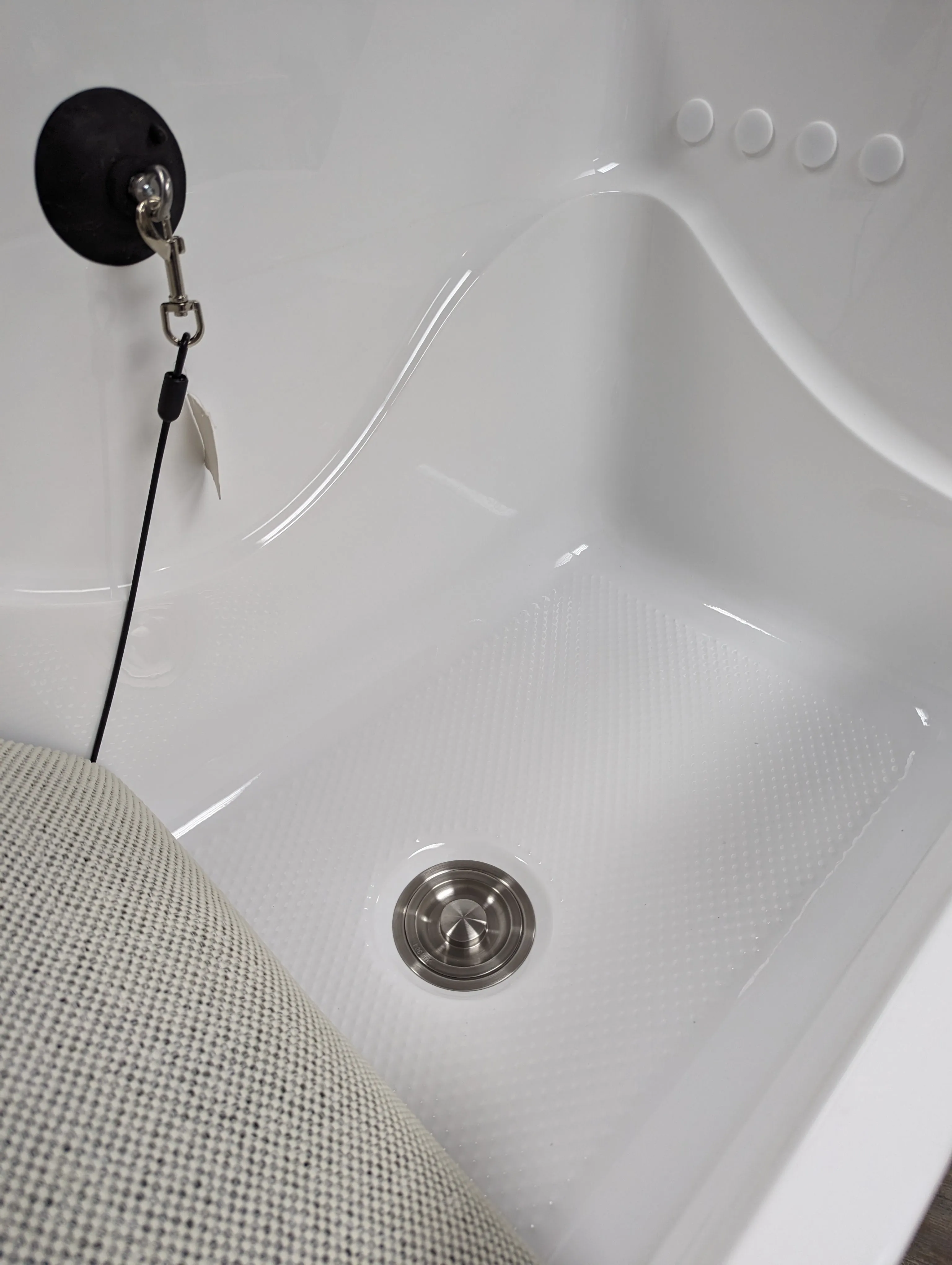 Medium Electric Acrylic Tub